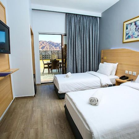 Golden Tulip Aqaba Hotel Luaran gambar