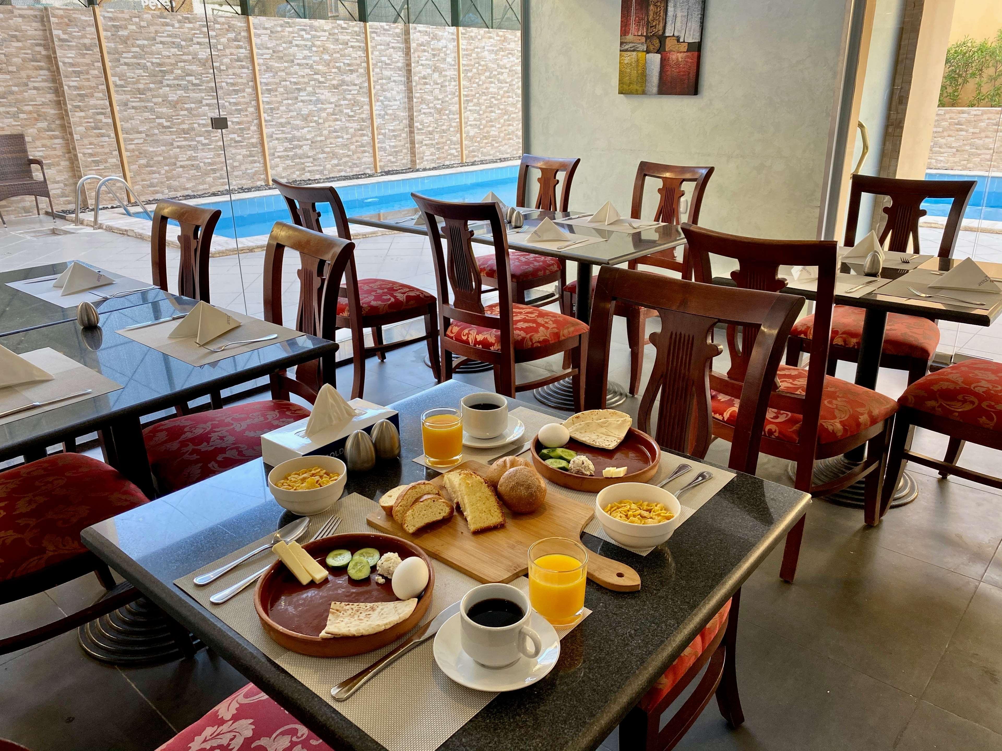 Golden Tulip Aqaba Hotel Luaran gambar