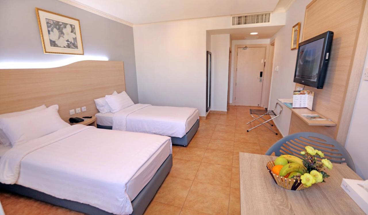 Golden Tulip Aqaba Hotel Luaran gambar
